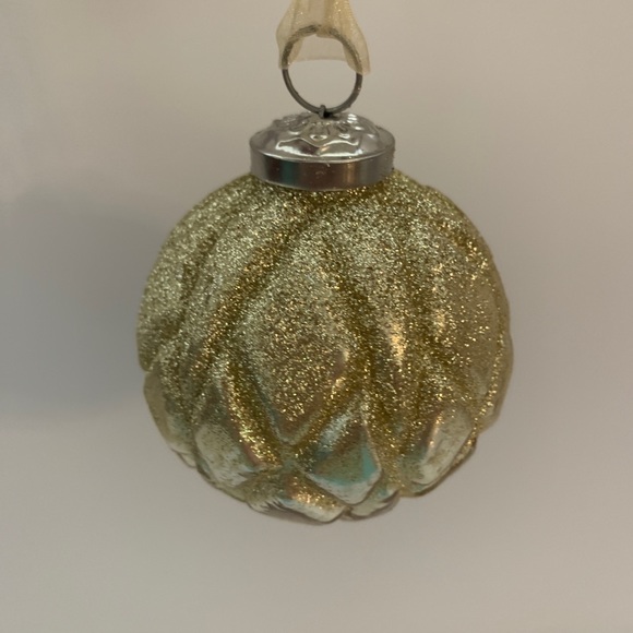 Martha Stewart Christmas Ornaments Glass 6 Gold Glitter Christmas Ornaments - Picture 8 of 9